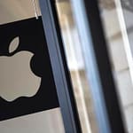 apple-to-raise-starting-pay-for-us-workers_eqnn.1200.jpg