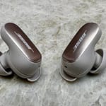 bose-quietcomfort-ultra-earbuds-silver2.jpg