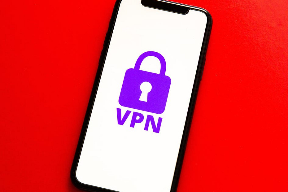 011 vpn generic logo on phone security 2021
