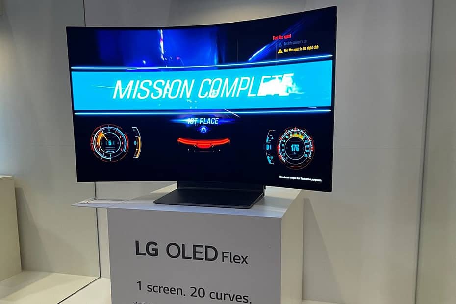 watch the lg oled flex tv go from flat to curved and back ag jurm.1200