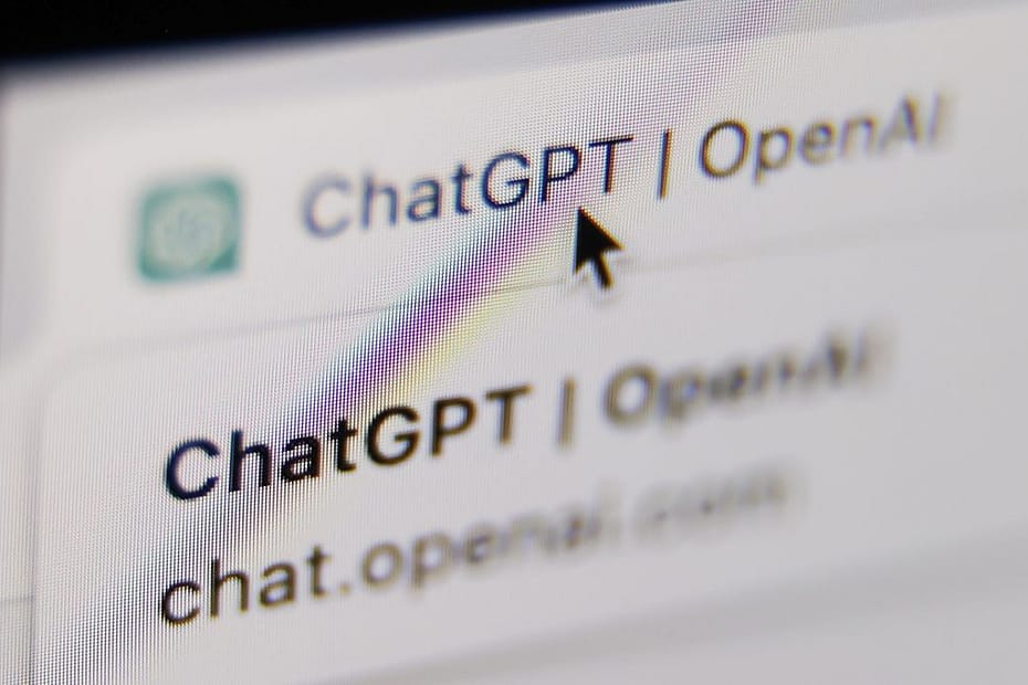 chatgpt may have exposed email addresses of other users 1rwc.1200